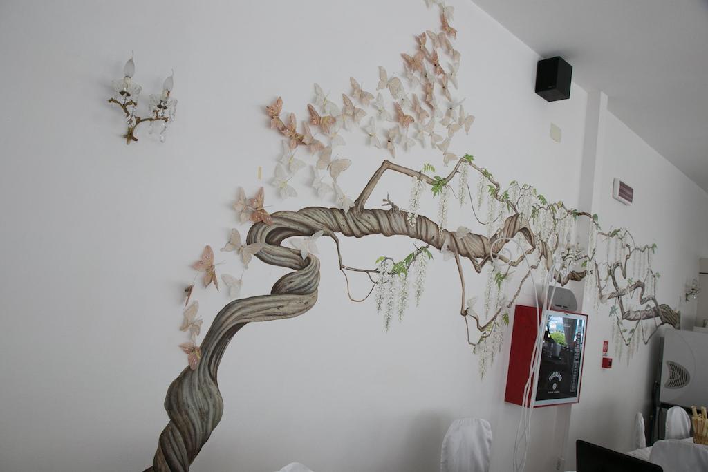 Hotel Heaven Rimini Exterior photo